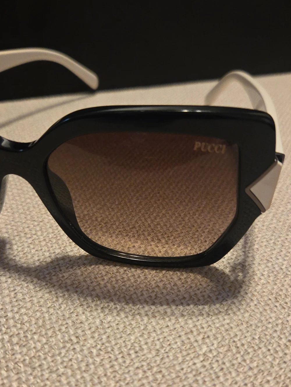 Stunning, authentic Emilio Pucci sunglasses